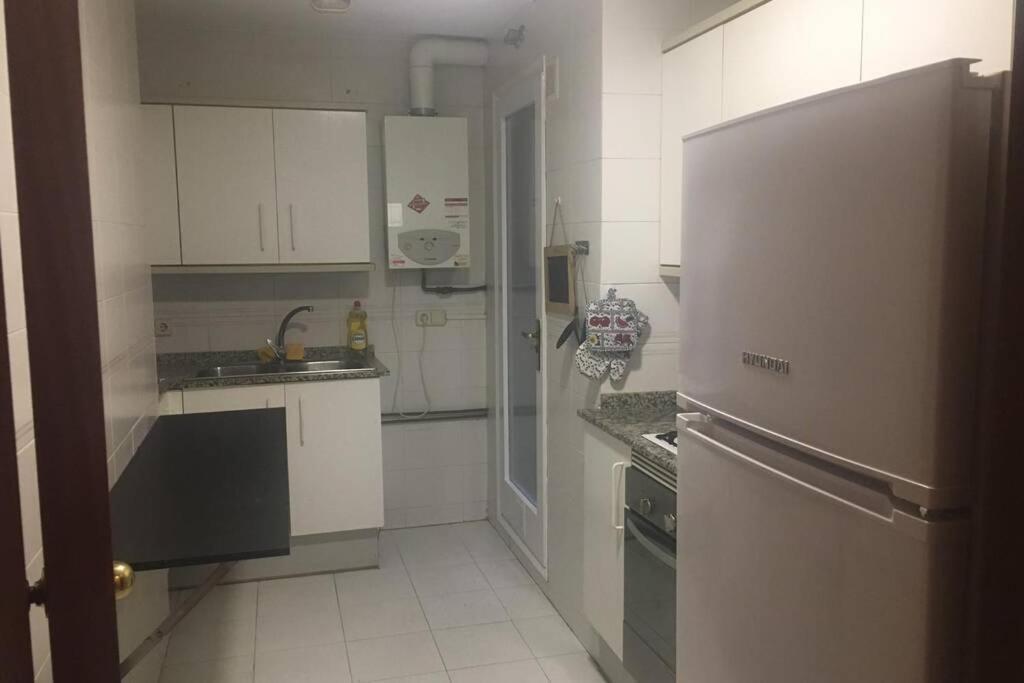 Comode Apartament Al Bell Mig De Gérone Extérieur photo