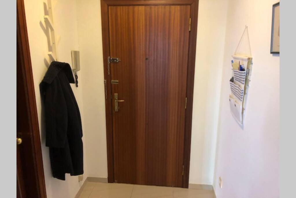 Comode Apartament Al Bell Mig De Gérone Extérieur photo